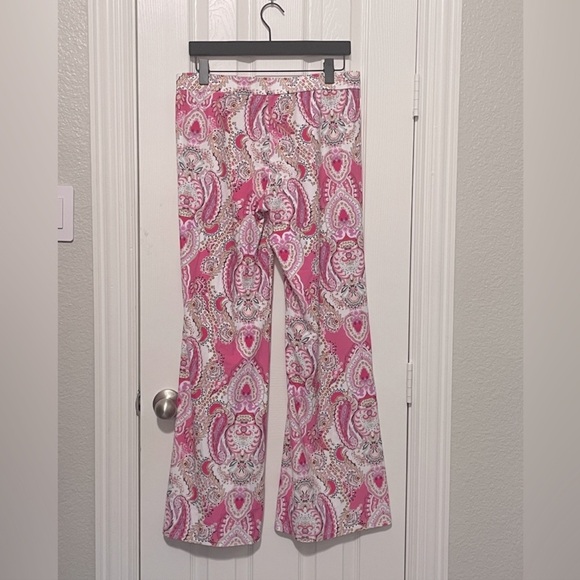 NWT Jude Connally
Trixie Jude Cloth Stretch Knit Oasis Paisley Peony Print Pants - Picture 3 of 4